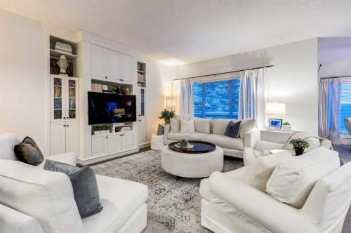 31 Tusslewood View Nw, Calgary, AB - Indoor Photo Showing Living Room