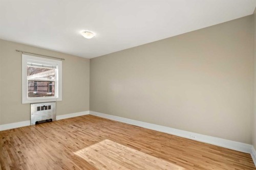 46-330 19 Avenue Sw, Calgary, AB - Indoor Photo Showing Other Room