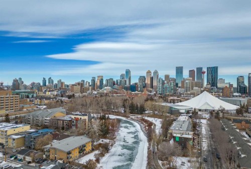46-330 19 Avenue Sw, Calgary, AB - Outdoor With View
