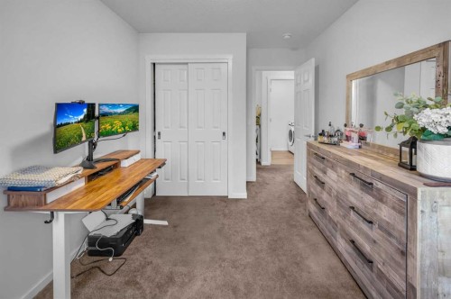 8925 Cityscape Drive Ne, Calgary, AB - Indoor Photo Showing Office