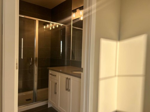 130 Sora Gardens Se, Calgary, AB - Indoor Photo Showing Bathroom