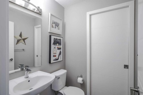 203-130 Redstone Walk Ne, Calgary, AB - Indoor Photo Showing Bathroom