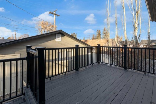 724 Mapleton Drive Se, Calgary, AB - Outdoor