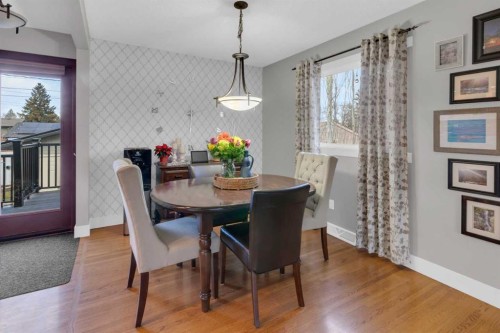 724 Mapleton Drive Se, Calgary, AB - Indoor Photo Showing Dining Room