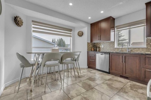 190 Costa Mesa Close Ne, Calgary, AB - Indoor