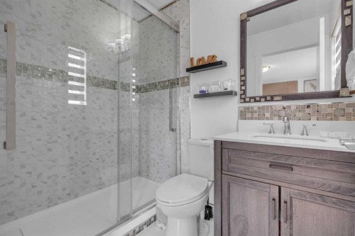 190 Costa Mesa Close Ne, Calgary, AB - Indoor Photo Showing Bathroom