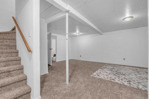 190 Costa Mesa Close Ne, Calgary, AB - Indoor Photo Showing Other Room