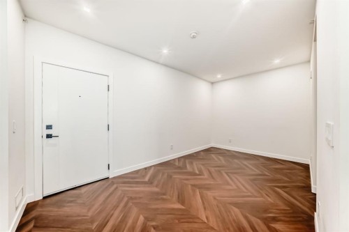 410-8505 Broadcast Avenue Sw, Calgary, AB - Indoor Photo Showing Other Room