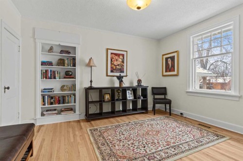 656 Royalite Way Se, Diamond Valley, AB - Indoor