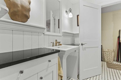 656 Royalite Way Se, Diamond Valley, AB - Indoor