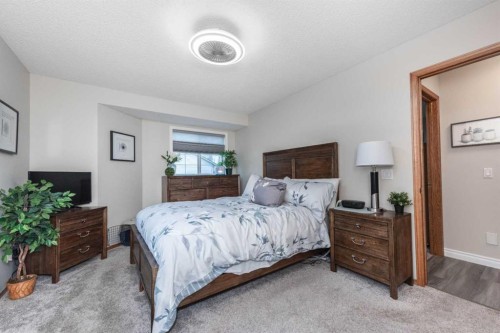 136 Mt Aberdeen Manor Se, Calgary, AB - Indoor Photo Showing Bedroom