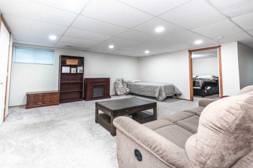 136 Mt Aberdeen Manor Se, Calgary, AB - Indoor Photo Showing Basement
