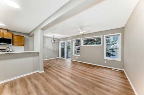30 Citadel Estates Manor Nw, Calgary, AB - Indoor Photo Showing Kitchen
