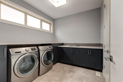 123 Cranbrook Circle Se, Calgary, AB - Indoor Photo Showing Laundry Room
