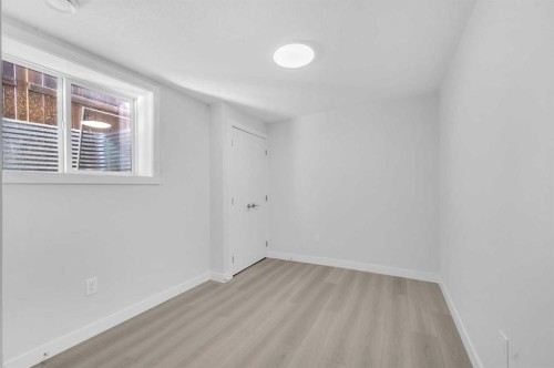 231 Saddlebrook Way Ne, Calgary, AB - Indoor Photo Showing Other Room
