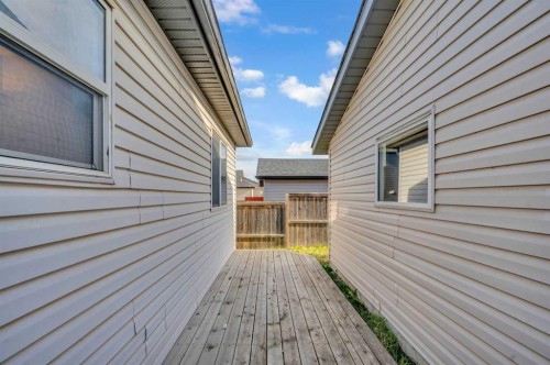 231 Saddlebrook Way Ne, Calgary, AB - Outdoor With Exterior