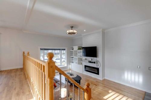 55 Bermuda Place Nw, Calgary, AB - Indoor Photo Showing Other Room