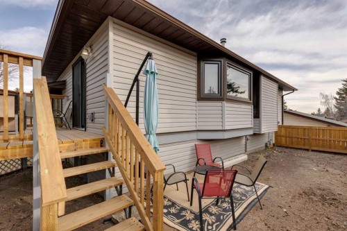 55 Bermuda Place Nw, Calgary, AB - Outdoor With Deck Patio Veranda