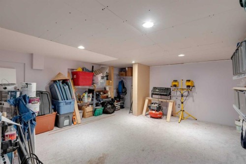 55 Bermuda Place Nw, Calgary, AB - Indoor