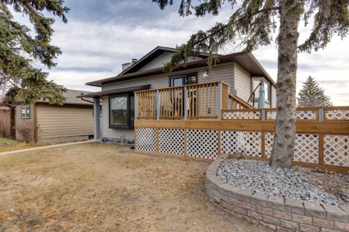 55 Bermuda Place Nw, Calgary, AB - Outdoor With Deck Patio Veranda