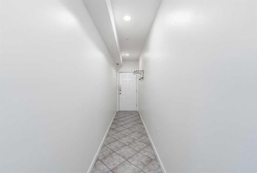 311-1540 17 Avenue Sw, Calgary, AB - Indoor Photo Showing Other Room