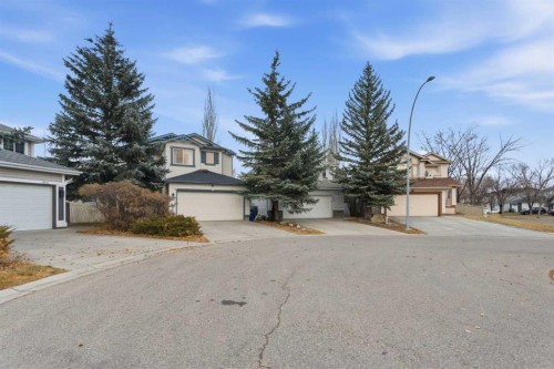 210 Douglas Glen Point Se, Calgary, AB - Outdoor