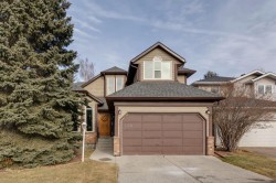 139 Wood Valley Rise SW Calgary, AB T2W 5S9