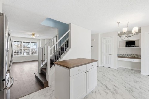 82 Bridleridge Way Sw, Calgary, AB - Indoor
