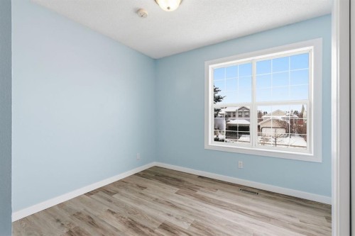 82 Bridleridge Way Sw, Calgary, AB - Indoor Photo Showing Other Room