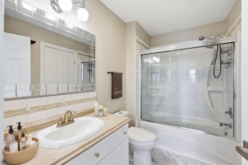 82 Bridleridge Way Sw, Calgary, AB - Indoor Photo Showing Bathroom