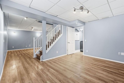 82 Bridleridge Way Sw, Calgary, AB - Indoor Photo Showing Other Room