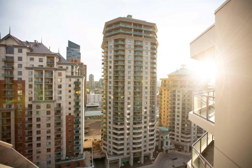 1707-1108 6 Avenue Sw, Calgary, AB - Outdoor With Facade