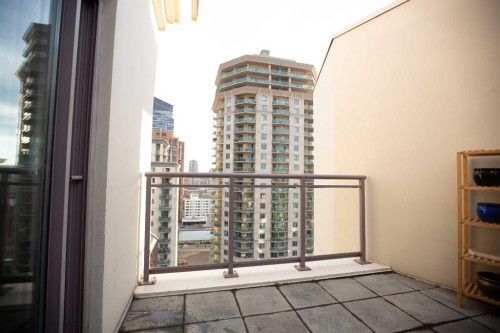 1707-1108 6 Avenue Sw, Calgary, AB - Outdoor With Balcony