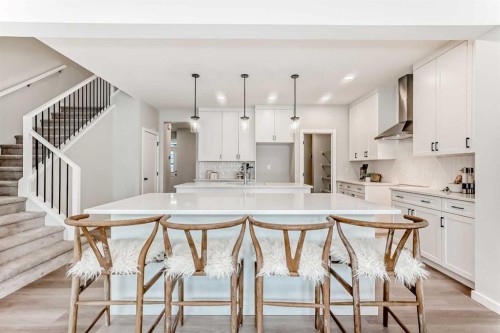 41 Walgrove Bay Se, Calgary, AB - Indoor Photo Showing Other Room