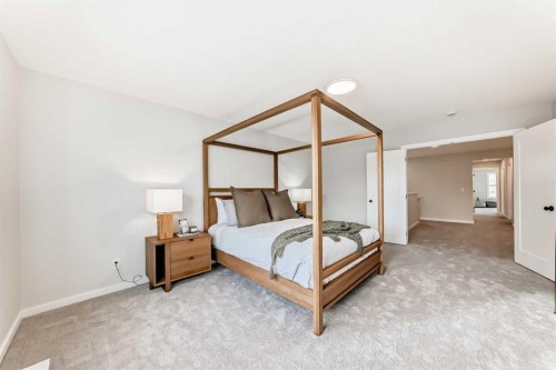41 Walgrove Bay Se, Calgary, AB - Indoor Photo Showing Bedroom