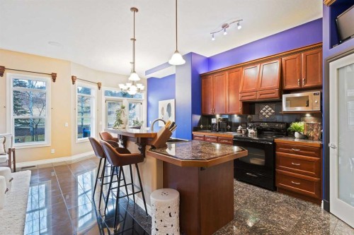 54 Discovery Ridge Gardens Sw, Calgary, AB - Indoor