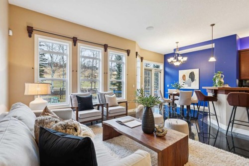 54 Discovery Ridge Gardens Sw, Calgary, AB - Indoor Photo Showing Living Room