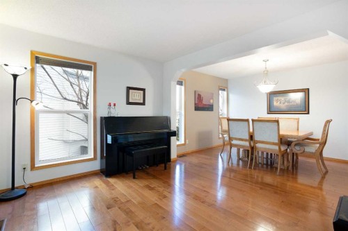 26 Cresthaven View Sw, Calgary, AB 