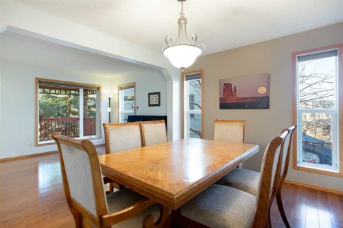 26 Cresthaven View Sw, Calgary, AB 