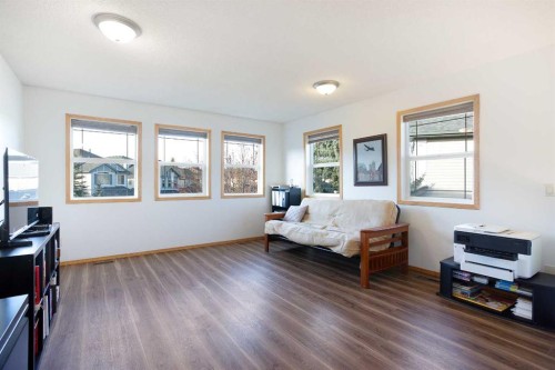 26 Cresthaven View Sw, Calgary, AB 