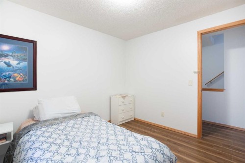 26 Cresthaven View Sw, Calgary, AB 