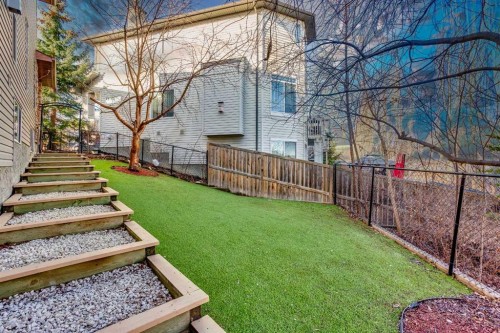 26 Cresthaven View Sw, Calgary, AB 
