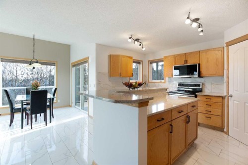 26 Cresthaven View Sw, Calgary, AB 