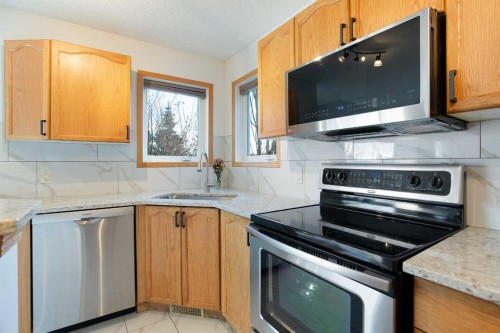 26 Cresthaven View Sw, Calgary, AB 