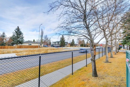 2848 Dovely Park Se, Calgary, AB - Outdoor