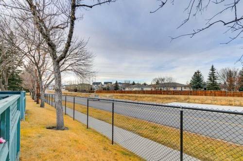 2848 Dovely Park Se, Calgary, AB - Outdoor
