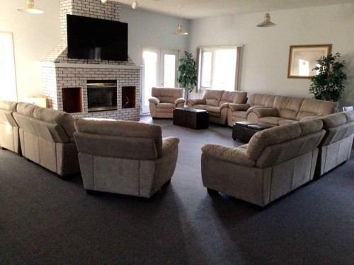 2848 Dovely Park Se, Calgary, AB - Indoor Photo Showing Living Room With Fireplace