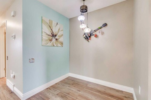 2848 Dovely Park Se, Calgary, AB - Indoor Photo Showing Other Room