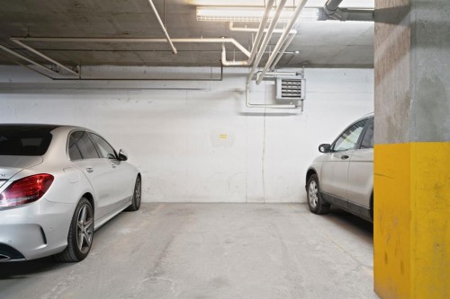 302-8200 4 Street Ne, Calgary, AB - Indoor Photo Showing Garage