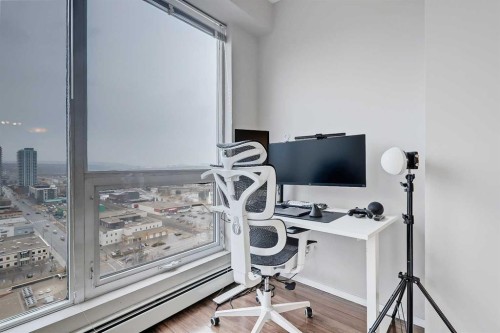 1807-1053 10 Street Sw, Calgary, AB - Indoor Photo Showing Office